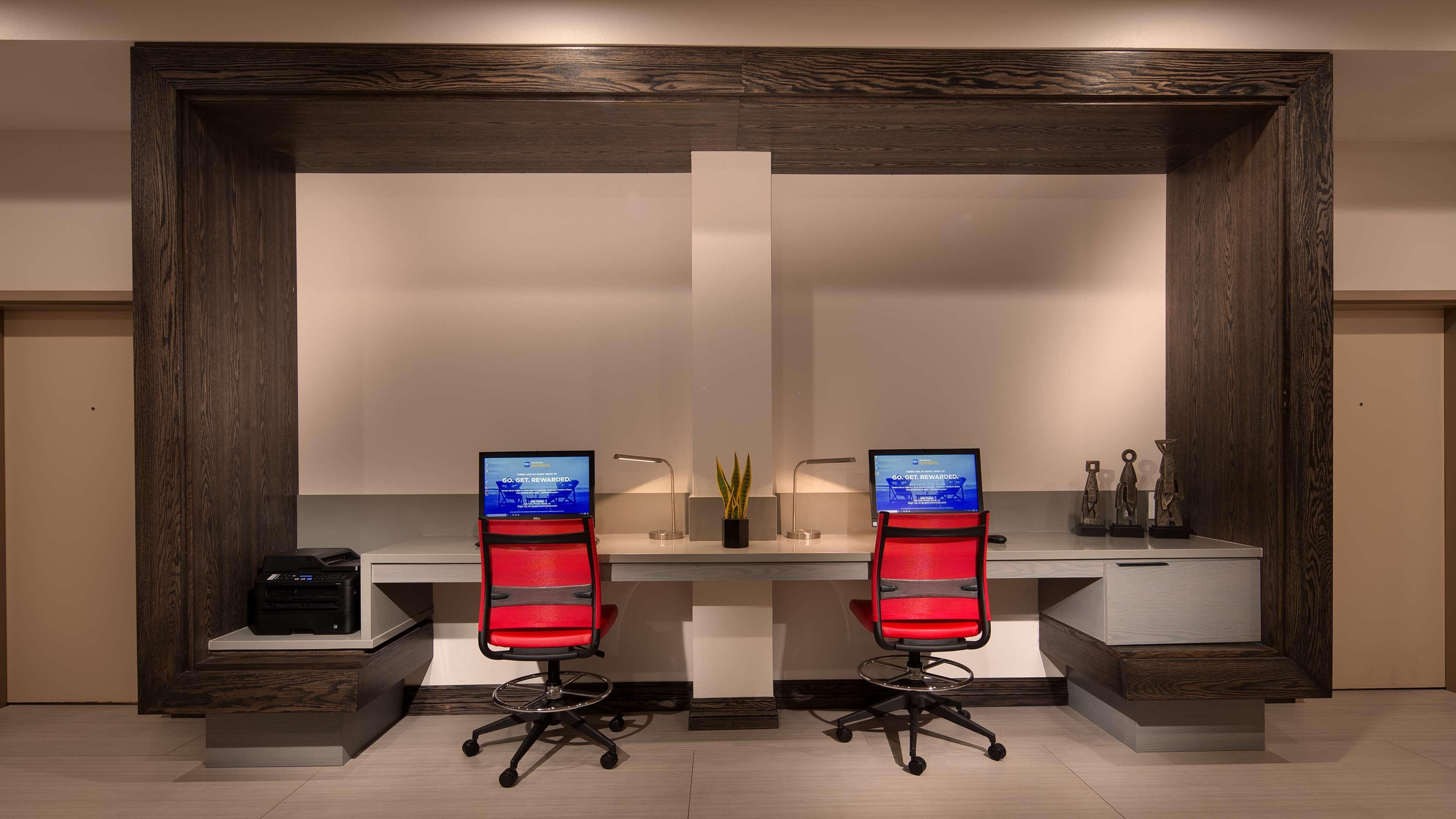 Best Western Plus Pleasanton Hotel Экстерьер фото