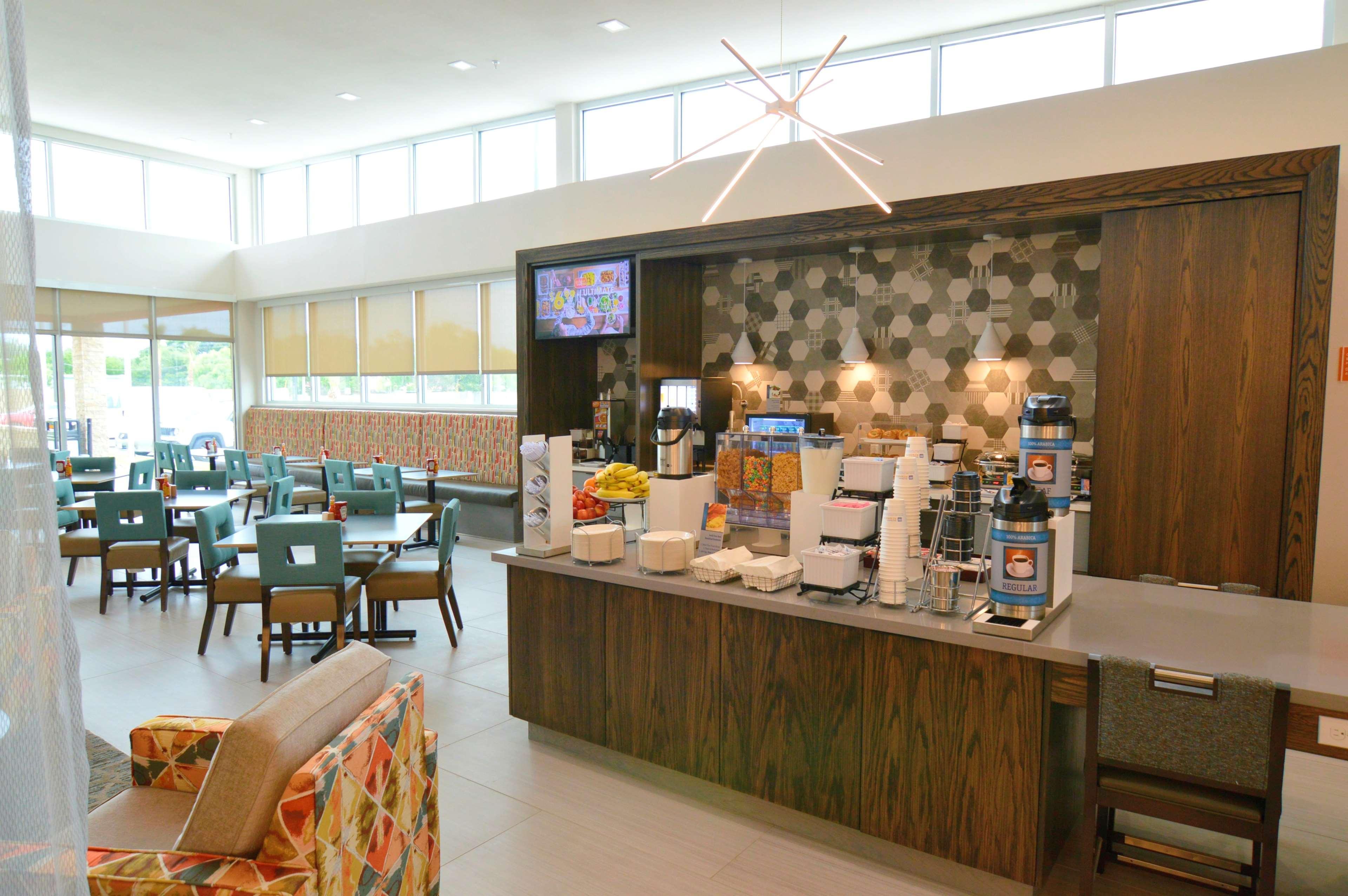Best Western Plus Pleasanton Hotel Экстерьер фото