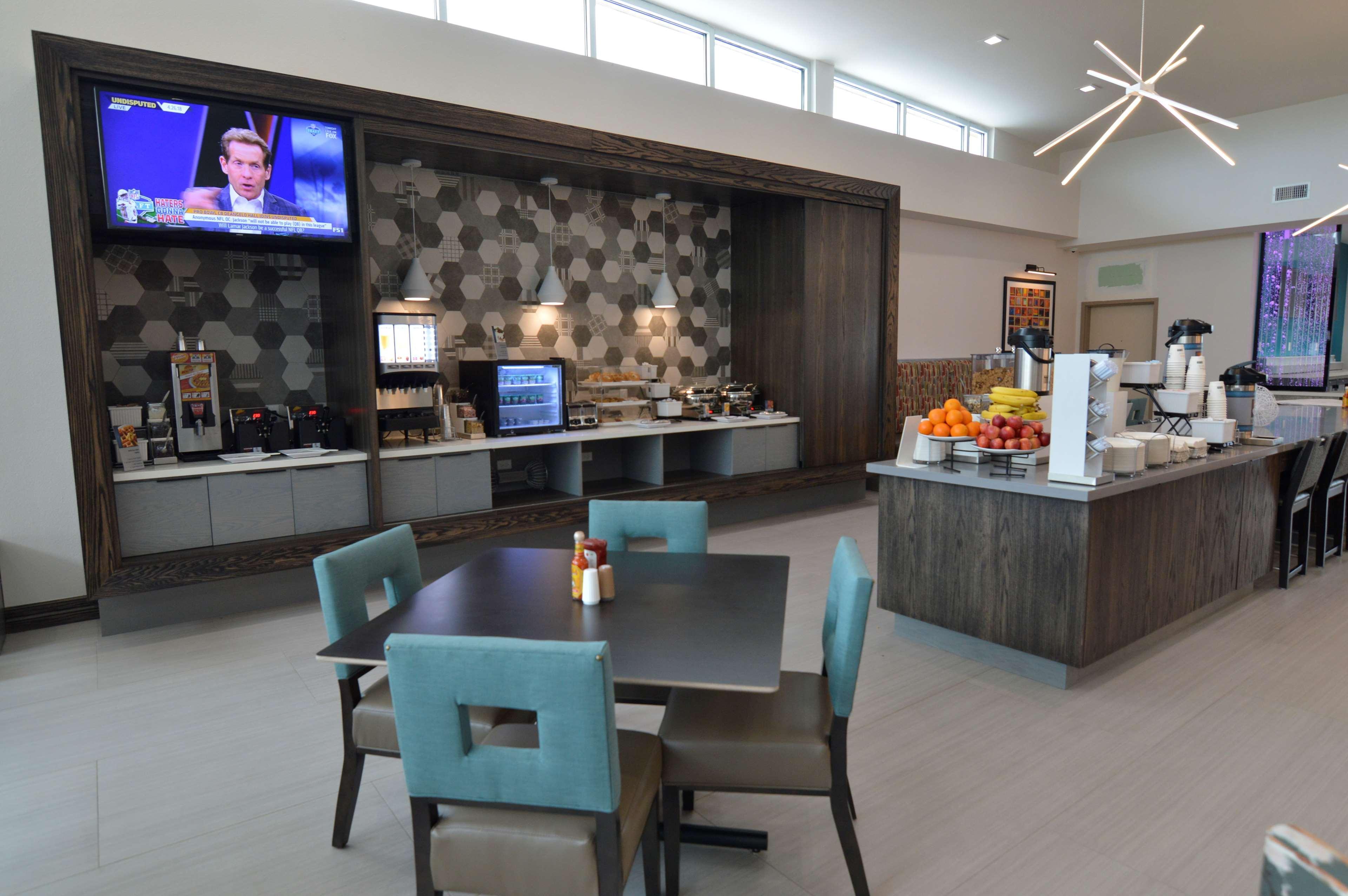 Best Western Plus Pleasanton Hotel Экстерьер фото
