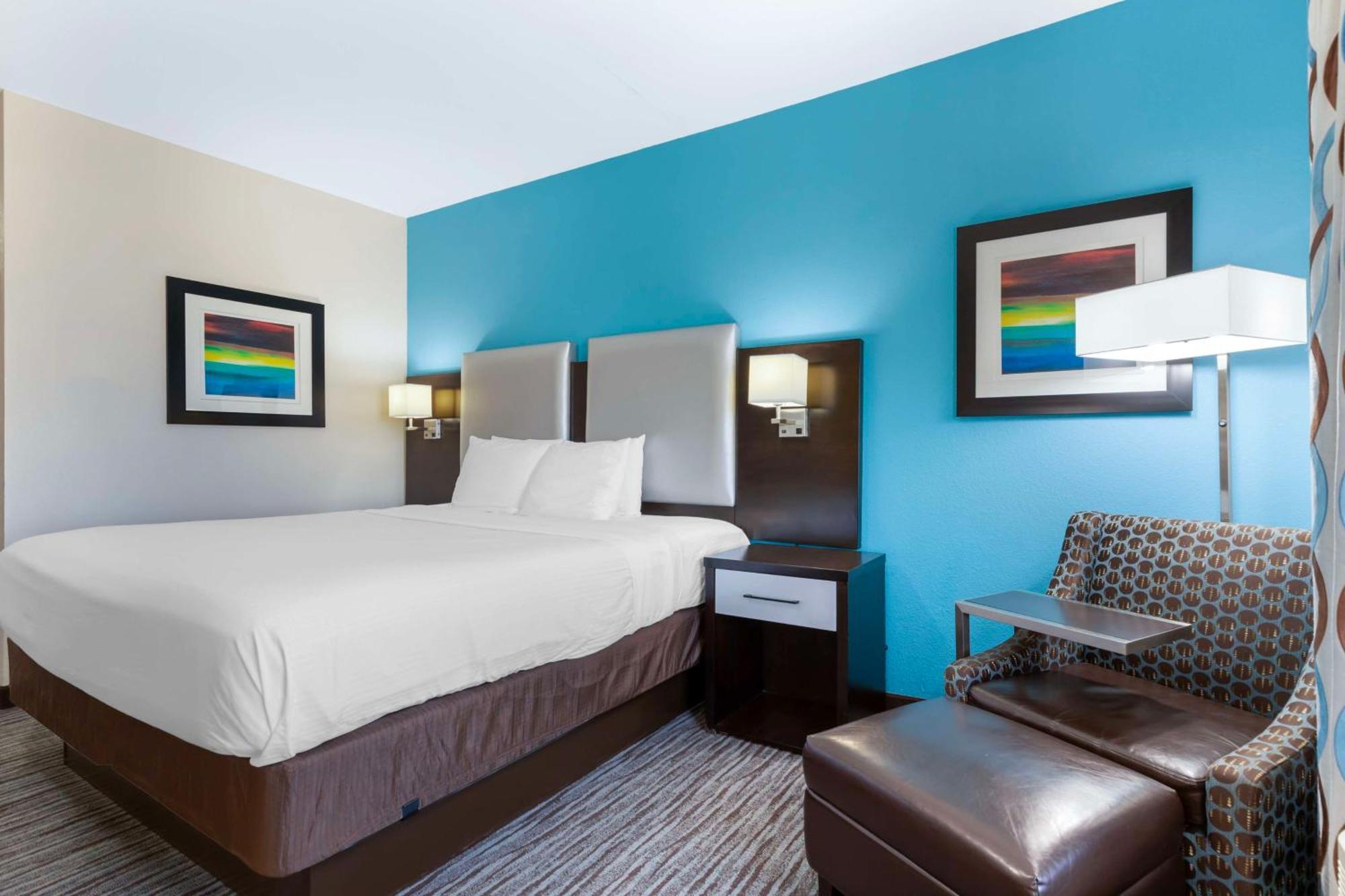 Best Western Plus Pleasanton Hotel Экстерьер фото