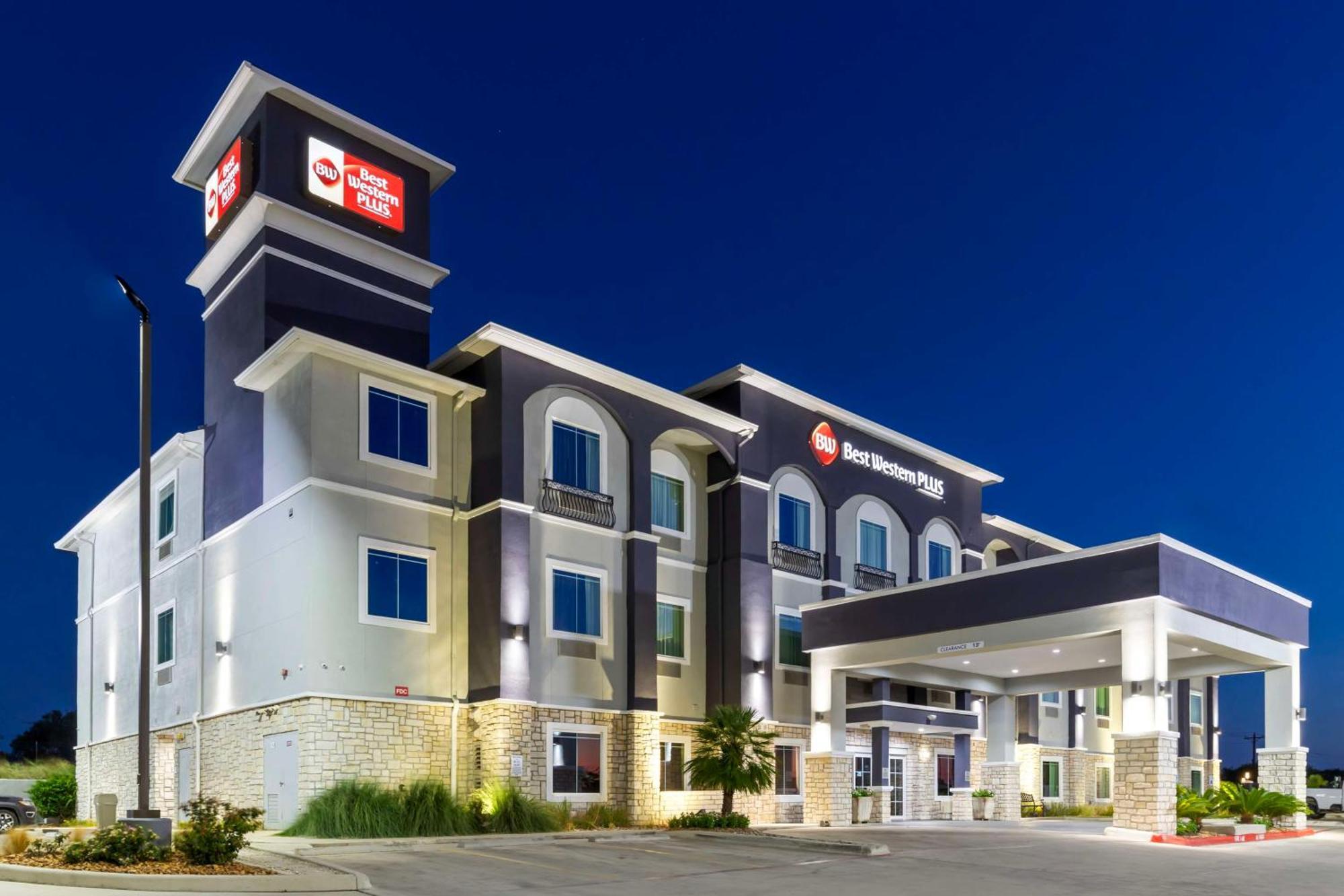 Best Western Plus Pleasanton Hotel Экстерьер фото